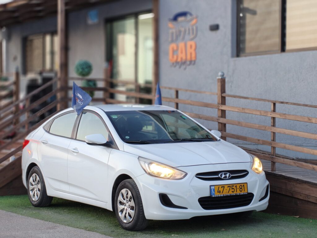 יונדאי-i25-2016